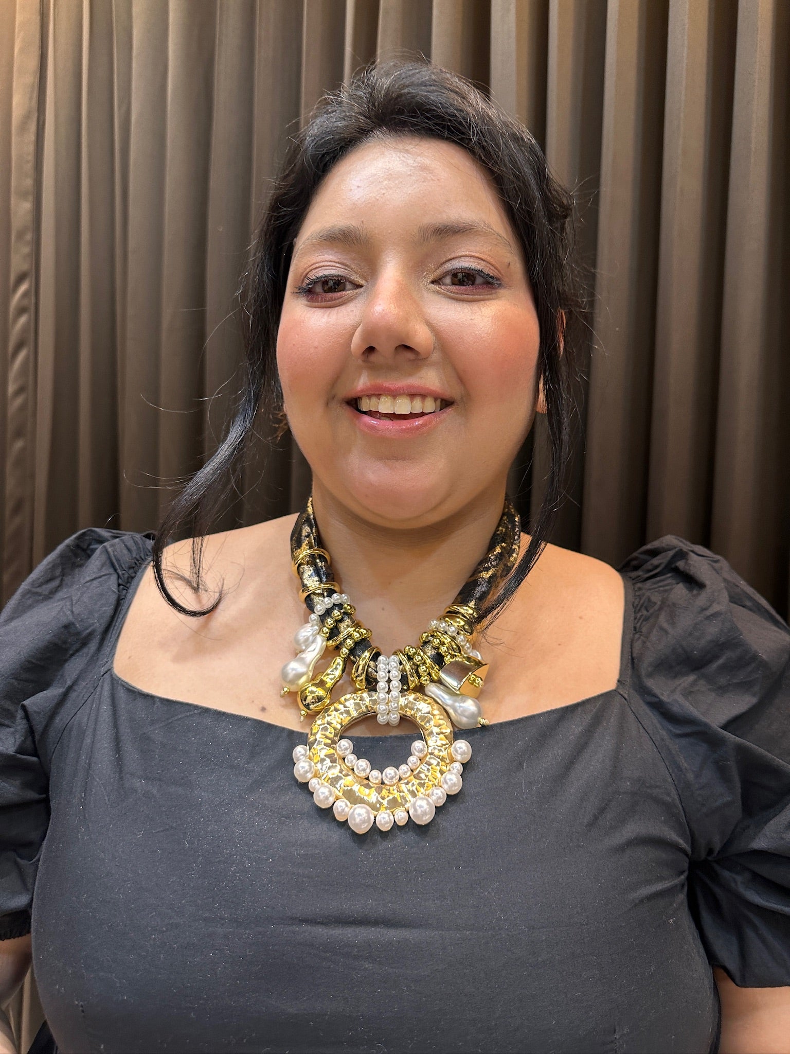 The Pearl drop necklace