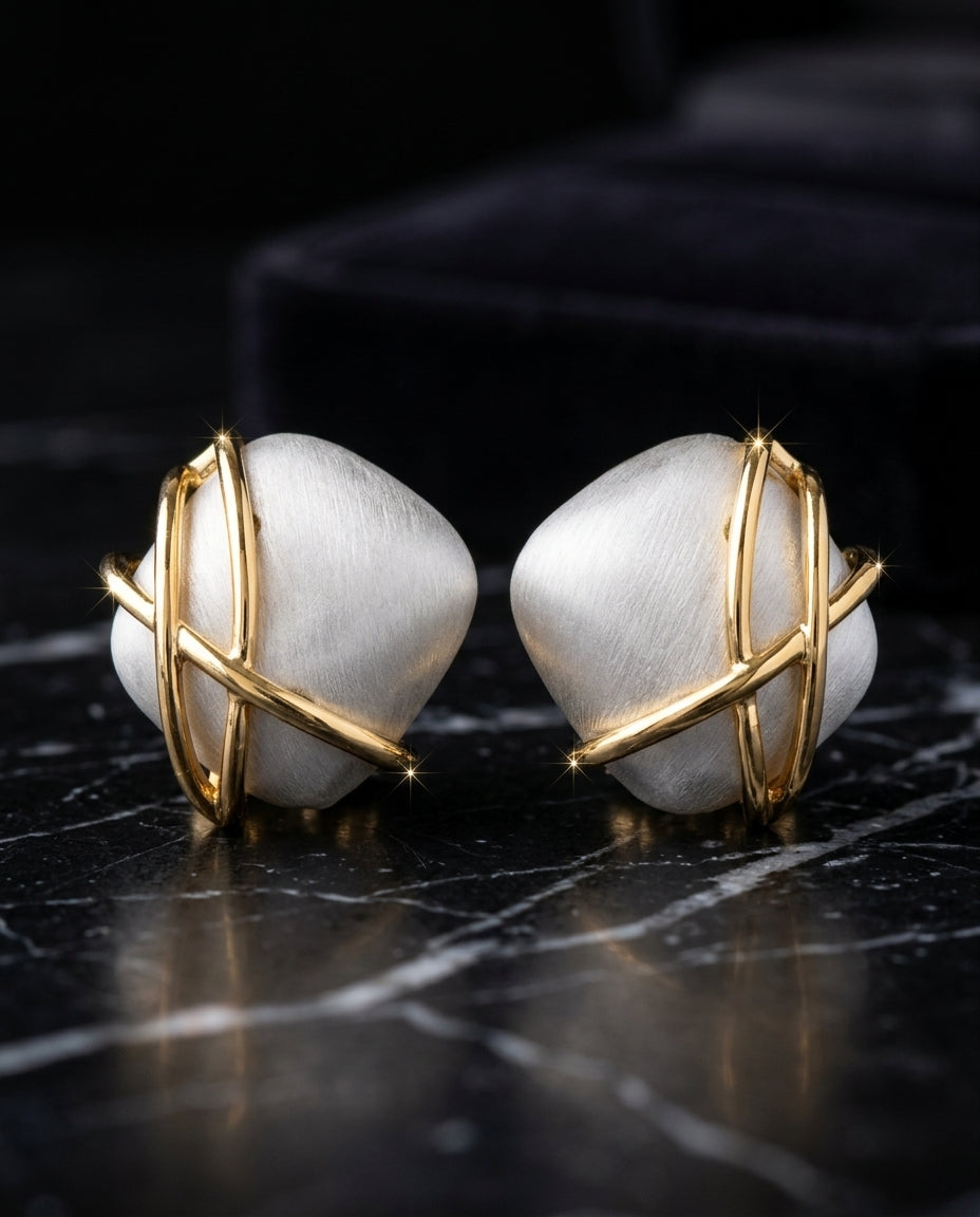 Luna Orbit Studs